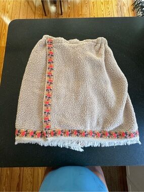 NATURAL LIFE Cream Sherpa Mini Skirt with Bright Embroidered Floral Trim